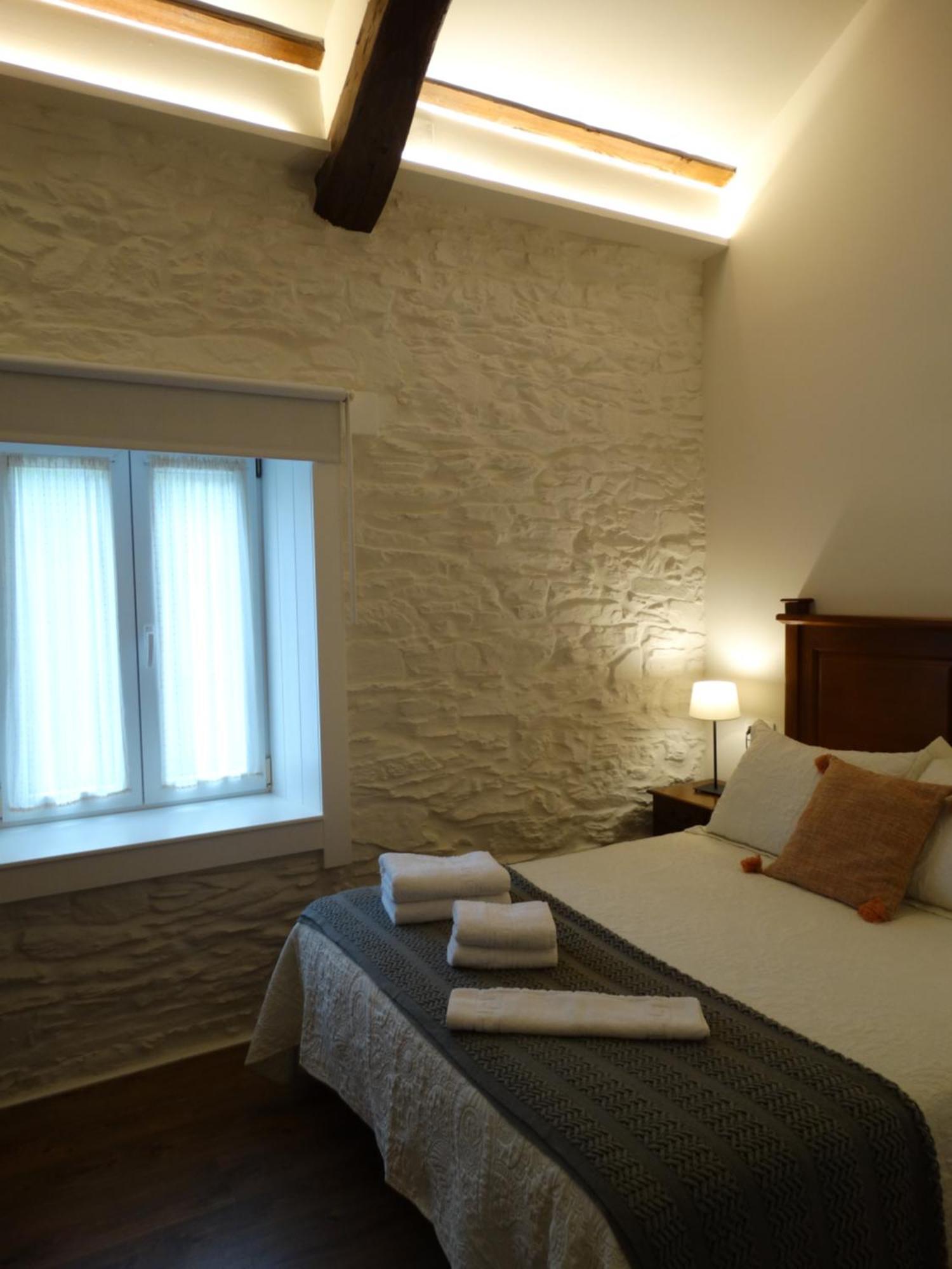 Apartamentos Minas De Silvarosa Viveiro Buitenkant foto
